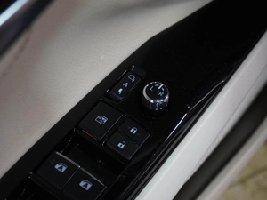 Седан Toyota Camry 2019 года, 2439000 рублей, Воронеж