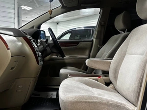 Минивэн Toyota Ipsum 2003 года, 870000 рублей, Ачинск