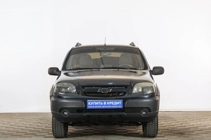 Внедорожник Chevrolet Niva 2010 года, 479000 рублей, Тюмень