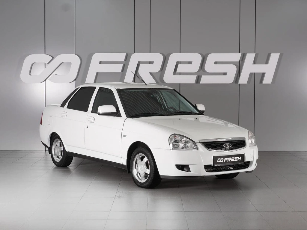 Седан ВАЗ (LADA) Priora 2015 года, 679000 рублей, Красный Пахарь