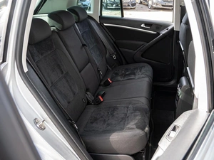 Внедорожник Volkswagen Tiguan 2011 года, 1290000 рублей, Краснодар