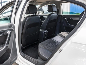 Седан Volkswagen Passat 2011 года, 1474000 рублей, Краснодар