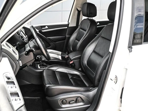 Внедорожник Volkswagen Tiguan 2011 года, 1699000 рублей, Кирилловка