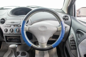 Хетчбэк Toyota Vitz 2000 года, 379000 рублей, Барнаул