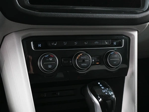 Внедорожник Volkswagen Tiguan 2017 года, 1990000 рублей, Аксай