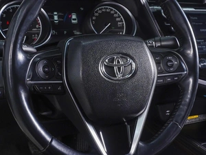 Седан Toyota Camry 2018 года, 3000000 рублей, Ростов-на-Дону