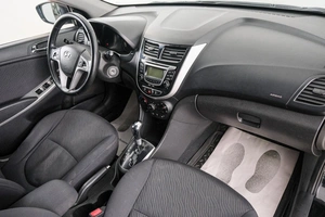 Седан Hyundai Solaris 2011 года, 799000 рублей, Красноярск