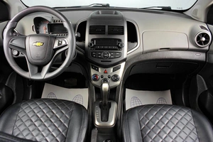 Седан Chevrolet Aveo 2013 года, 859000 рублей, Тюмень