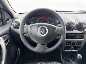 Седан Renault Logan 2010 года, 437000 рублей, Орёл