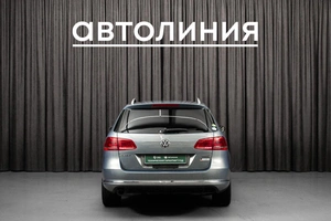 Универсал Volkswagen Passat 2013 года, 1120000 рублей, Красноярск