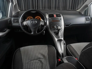 Хетчбэк Toyota Auris 2008 года, 789000 рублей, Тюмень