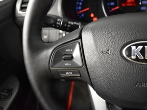 Седан Kia Rio 2013 года, 815200 рублей, Казань