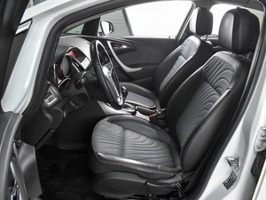 Хетчбэк Opel Astra 2013 года, 949000 рублей, Воронеж