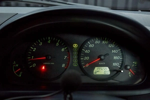 Хетчбэк Mazda Demio 2004 года, 399000 рублей, Красноярск