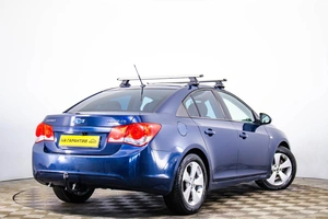 Седан Chevrolet Cruze 2010 года, 619000 рублей, Пермь