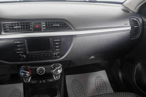 Хетчбэк Kia Rio 2018 года, 1149000 рублей, Кемерово