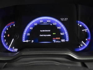 Универсал Toyota Corolla 2019 года, 1705000 рублей, Омск