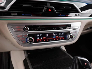 Седан BMW 7 серия 2017 года, 4200055 рублей, Москва