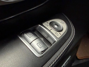 Минивэн Mercedes-benz V-класс 2024 года, 16500000 рублей, Павловская Слобода