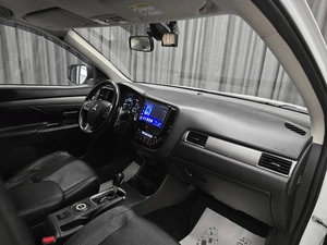 Внедорожник Mitsubishi Outlander 2014 года, 1570000 рублей, Красноярск