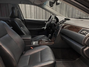 Седан Toyota Camry 2017 года, 2150000 рублей, Красноярск