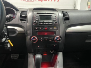 Внедорожник Kia Sorento 2011 года, 1190000 рублей, Ярославль