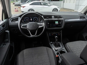 Внедорожник Volkswagen Tiguan 2021 года, 3199000 рублей, Краснодар