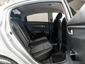 Седан Kia Rio 2019 года, 875000 рублей, Красноярск