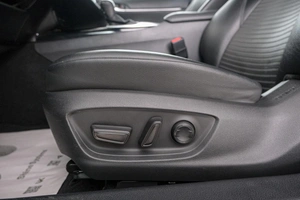 Седан Toyota Camry 2021 года, 2799000 рублей, Красноярск