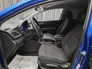 Седан Hyundai Solaris 2017 года, 1045000 рублей, Красноярск