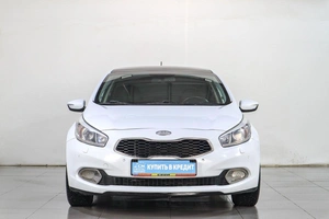 Хетчбэк Kia Ceed 2013 года, 1419000 рублей, Челябинск