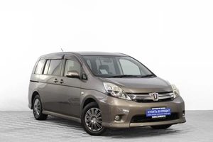 Минивэн Toyota Isis 2012 года, 1399000 рублей, Барнаул