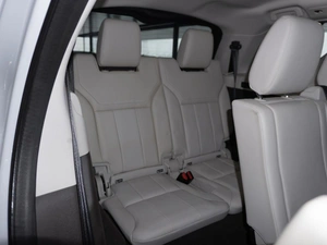 Внедорожник Land Rover Discovery 2019 года, 4300000 рублей, Санкт-Петербург