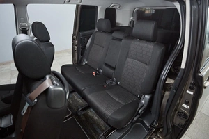 Минивэн Toyota Isis 2011 года, 1149000 рублей, Красноярск