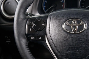 Внедорожник Toyota RAV4 2017 года, 2849000 рублей, Пермь