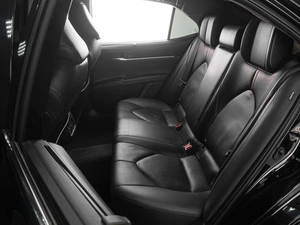 Седан Toyota Camry 2019 года, 3160000 рублей, Тюмень
