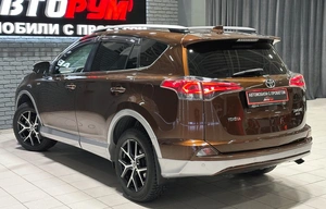 Внедорожник Toyota RAV4 2017 года, 2857000 рублей, Красноярск