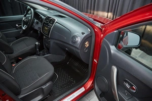 Хетчбэк Renault Sandero Stepway 2019 года, 1199000 рублей, Красноярск