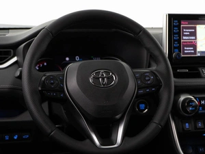 Внедорожник Toyota RAV4 2019 года, 3259444 рублей, Москва