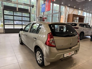 Хэтчбек Renault Sandero 2014 года, 725000 рублей, Орёл