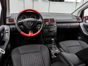 Хетчбэк Mercedes-benz A-класс 2011 года, 949000 рублей, Краснодар