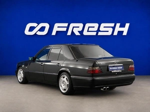 Седан Mercedes-benz E-класс 1993 года, 5350000 рублей, Москва
