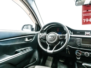 Седан Kia Rio 2018 года, 1519000 рублей, Красноярск