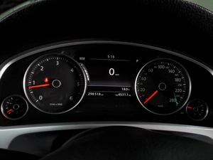 Внедорожник Volkswagen Touareg 2014 года, 2399000 рублей, Воронеж