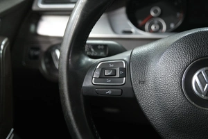 Седан Volkswagen Passat 2011 года, 1069000 рублей, Новокузнецк