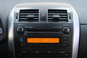 Седан Toyota Corolla 2012 года, 1149000 рублей, Омск