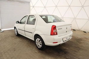 Седан Renault Logan 2014 года, 365000 рублей, Железногорск