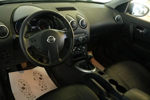 Внедорожник Nissan Qashqai 2011 года, 1029000 рублей, Омск