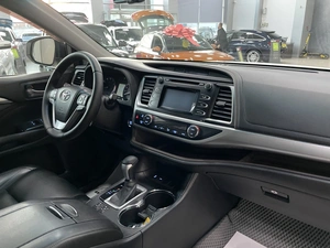 Внедорожник Toyota Highlander 2014 года, 2687000 рублей, Солонцы