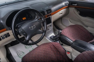 Седан Toyota Avensis 2006 года, 839000 рублей, Томск